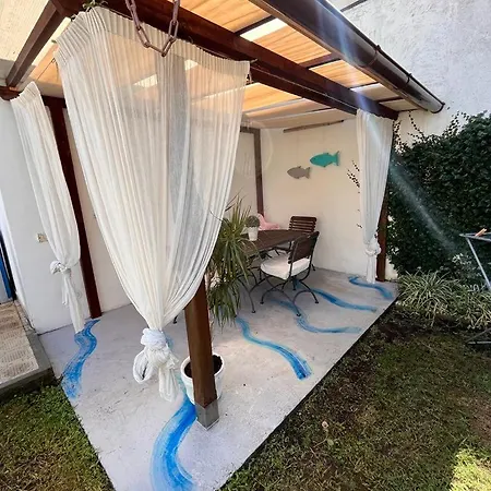 La Casa Rosa Al Mare Σπίτι διακοπών *